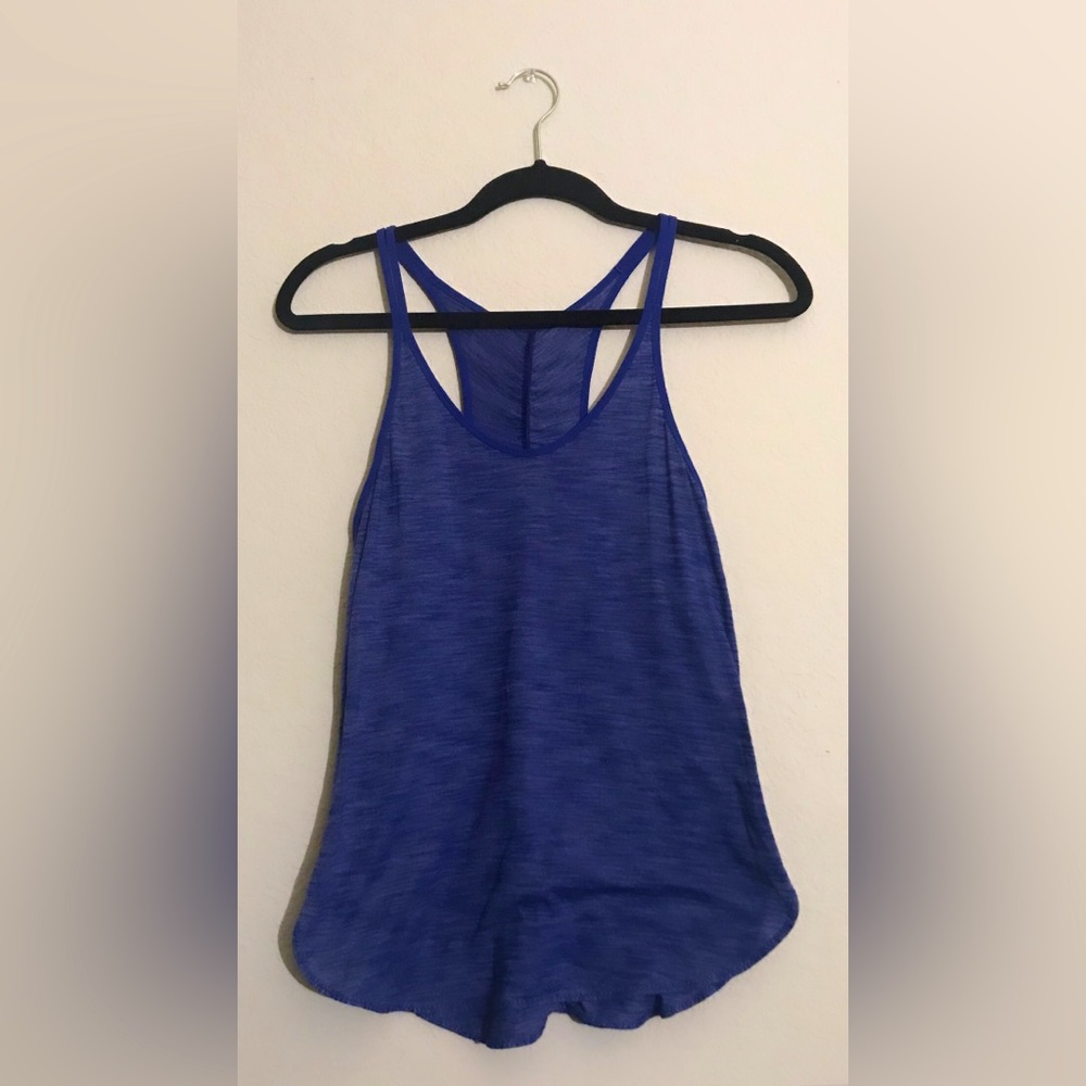 Lululemon size 4 racer-back swing tank top
